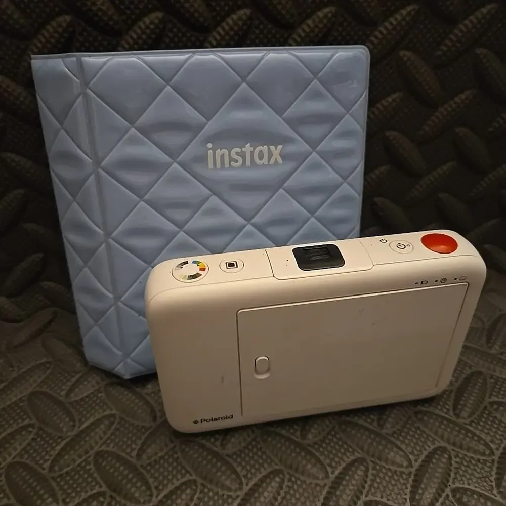 Polaroid Snap Instant Digital Camera White Untested w/ Instax Photo Album